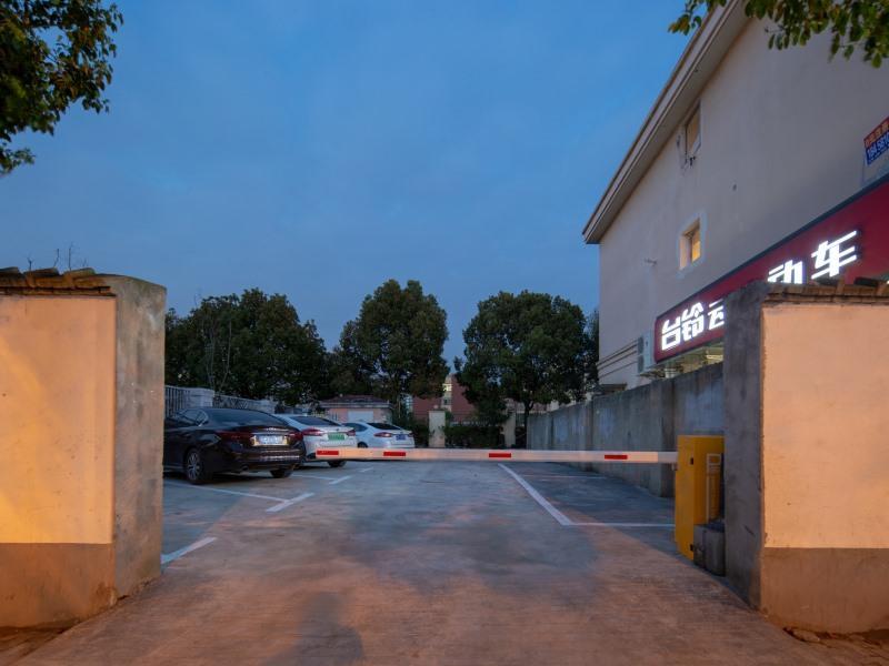 Greentree Express Minhang District Jindu Road Hotel
